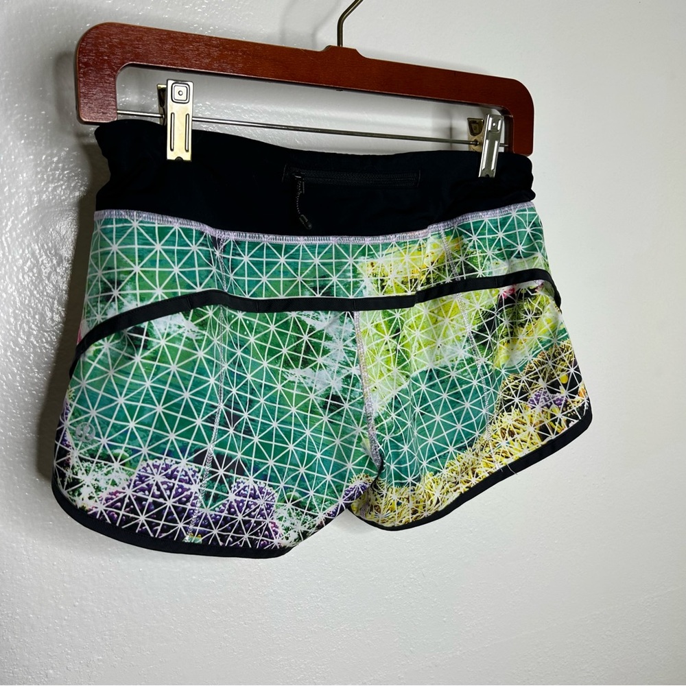 Lululemon Tracker Short II Paradise Grid 4 RARE